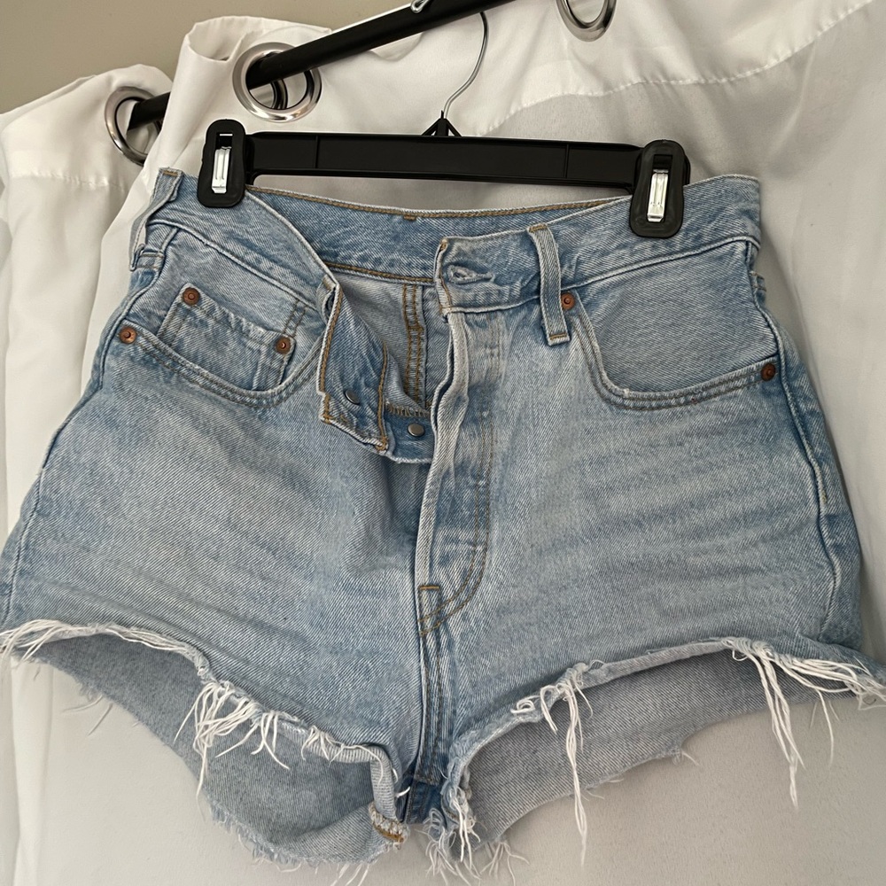 Levi’s 501 button up shorts